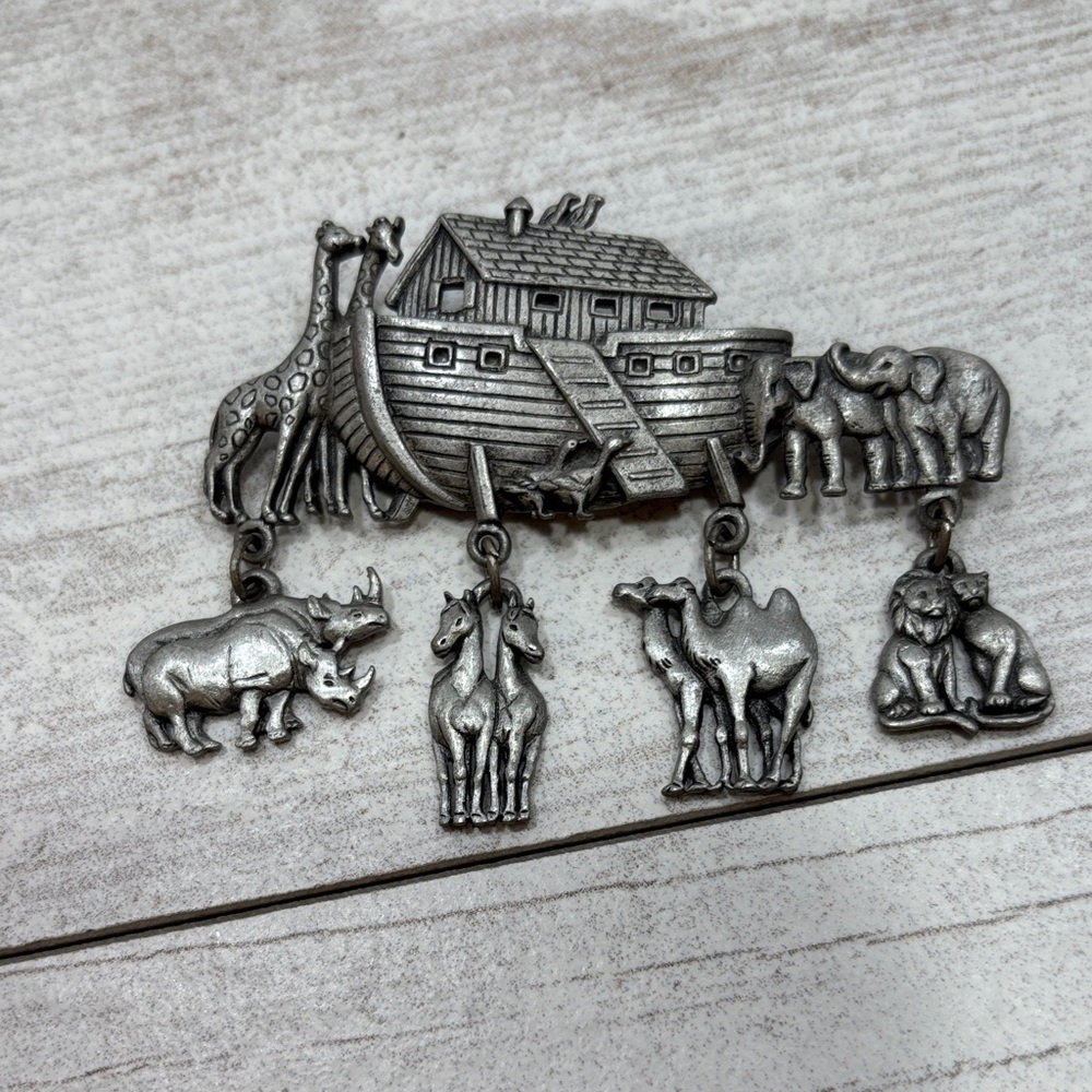 Vintage Whimsical Silver Noah's Ark Brooch |Pin | Brooch Jonette Jewelry Company - Picture 7 of 7